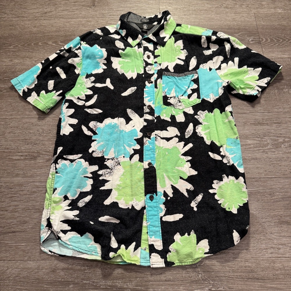 Volcom Shirt Mens Small Black Floral Cotton Viscose Surf Skate Aloha Hawaii Camp